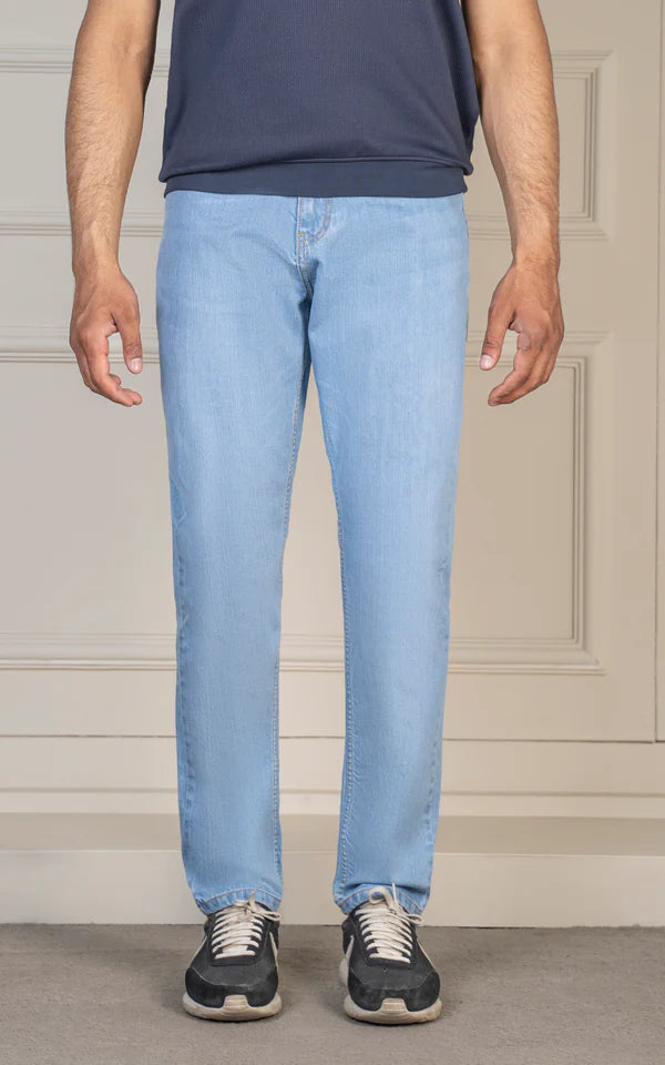 REGULAR TAPERED FIT JEAN LIGHT BLUE