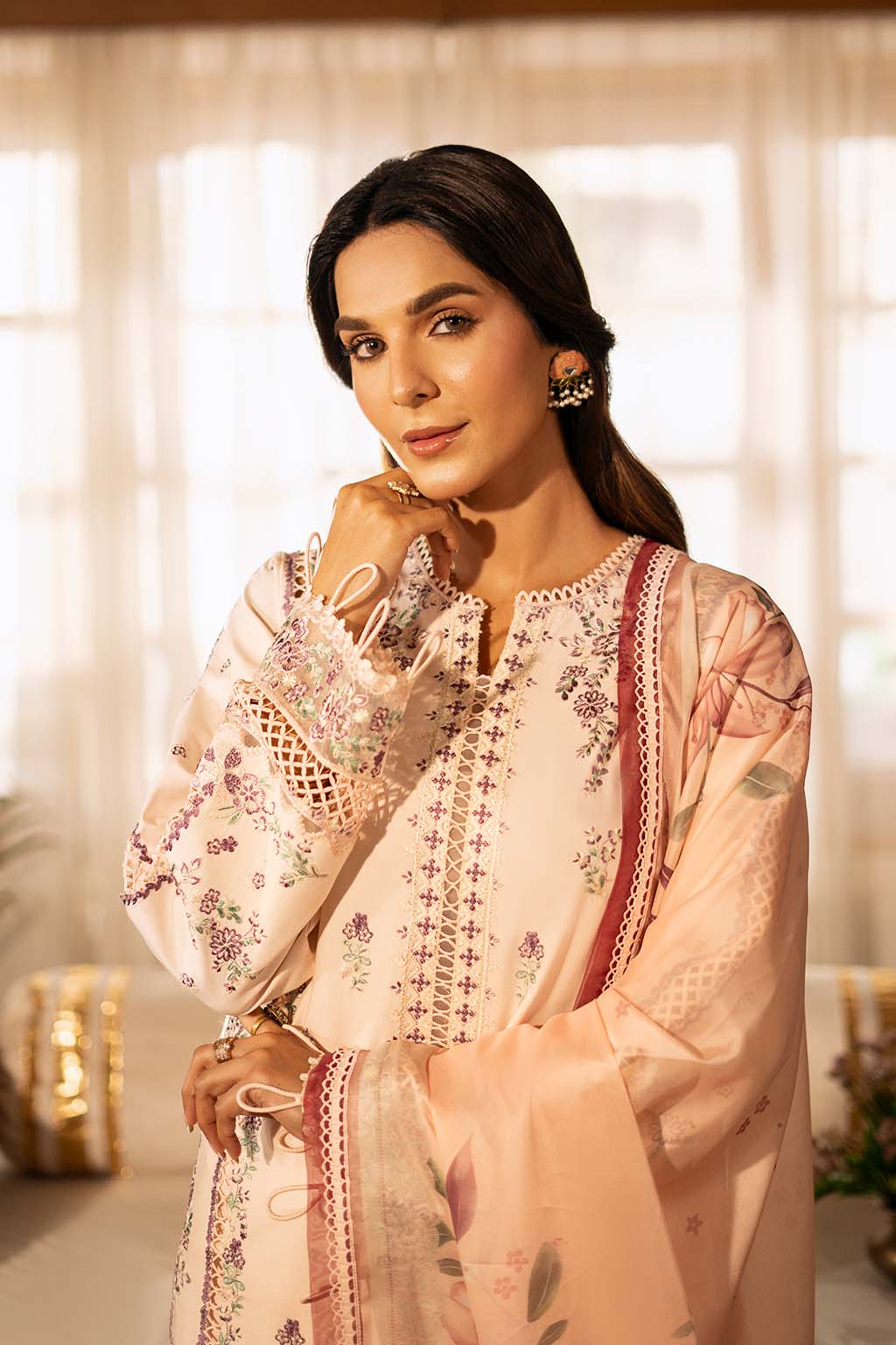 Gulbano Zarposh Jahanara – Embroidered Lawn Unstitched 3 Piece Festive Suit with Silk Dupatta & Cotton Trouser