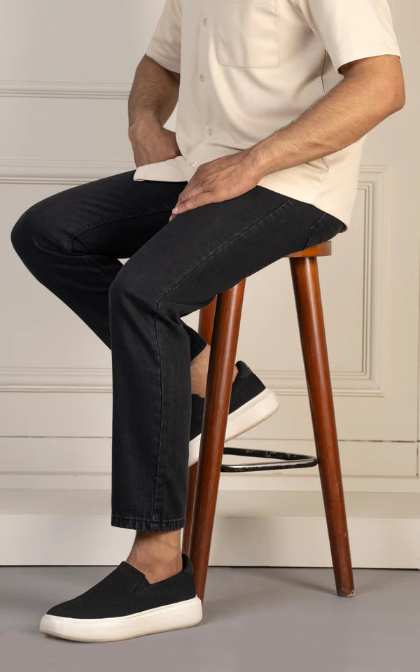 REGULAR TAPERED FIT JEAN DARK GREY