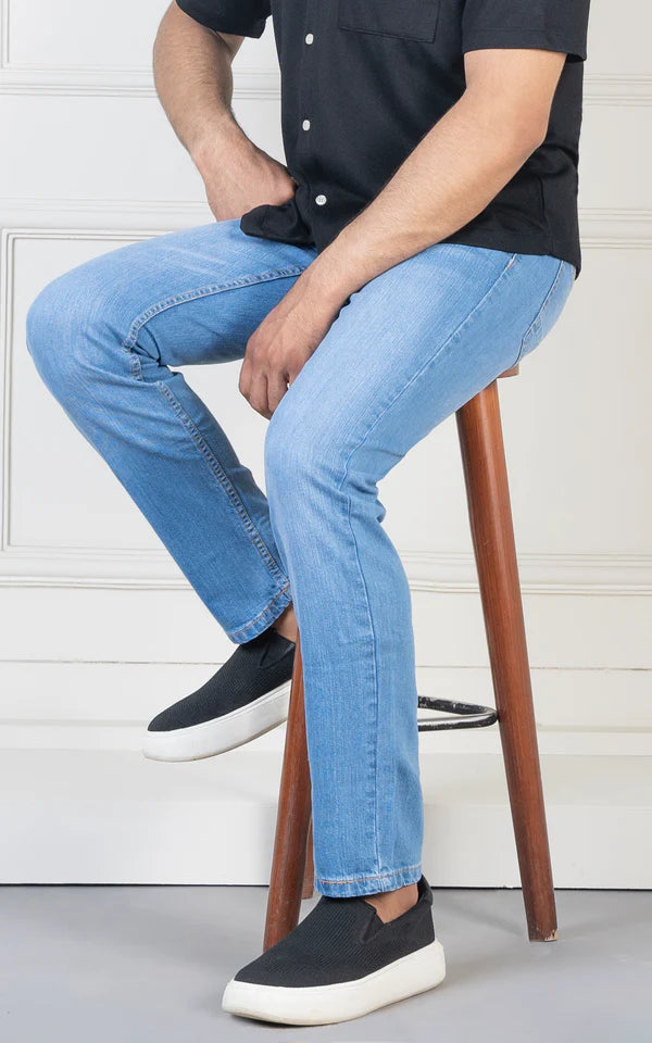 STRAIGHT FIT JEANS LIGHT BLUE