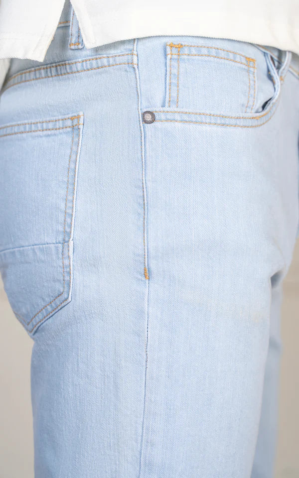 REGULAR STRAIGHT FIT JEAN SKY BLUE