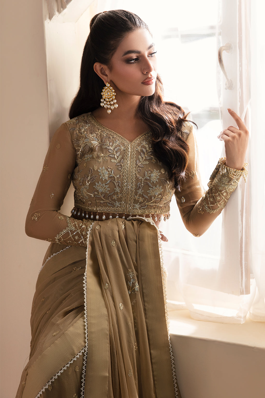 Mehru Zarposh Jahanara Embroidered Unstitched 3 Piece Festive Suit – Chiffon, Organza & Raw Silk